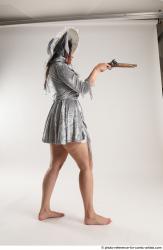 LUCI_AVIOL LADY WITH GUN